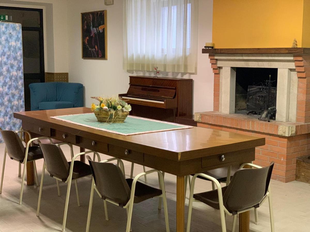 Stabat Mater Casa Di Preghiera Bed & Breakfast Valdragone Luaran gambar